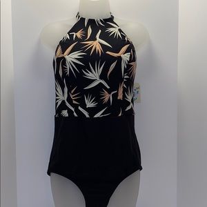 Women’s one piece bathing suit size XL